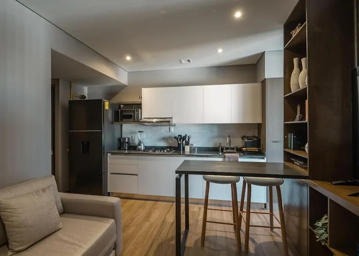 Skytown Studio- Pool-sauna-jacuzzy-gym Apartamento *