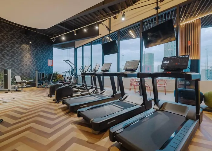 Apartamento Skytown Studio- Pool-sauna-jacuzzy-gym
